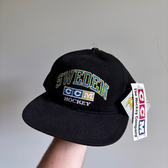 vintage CCM SWEDEN HOCKEY Snapback hat RARE NWT - Picture 1 of 9